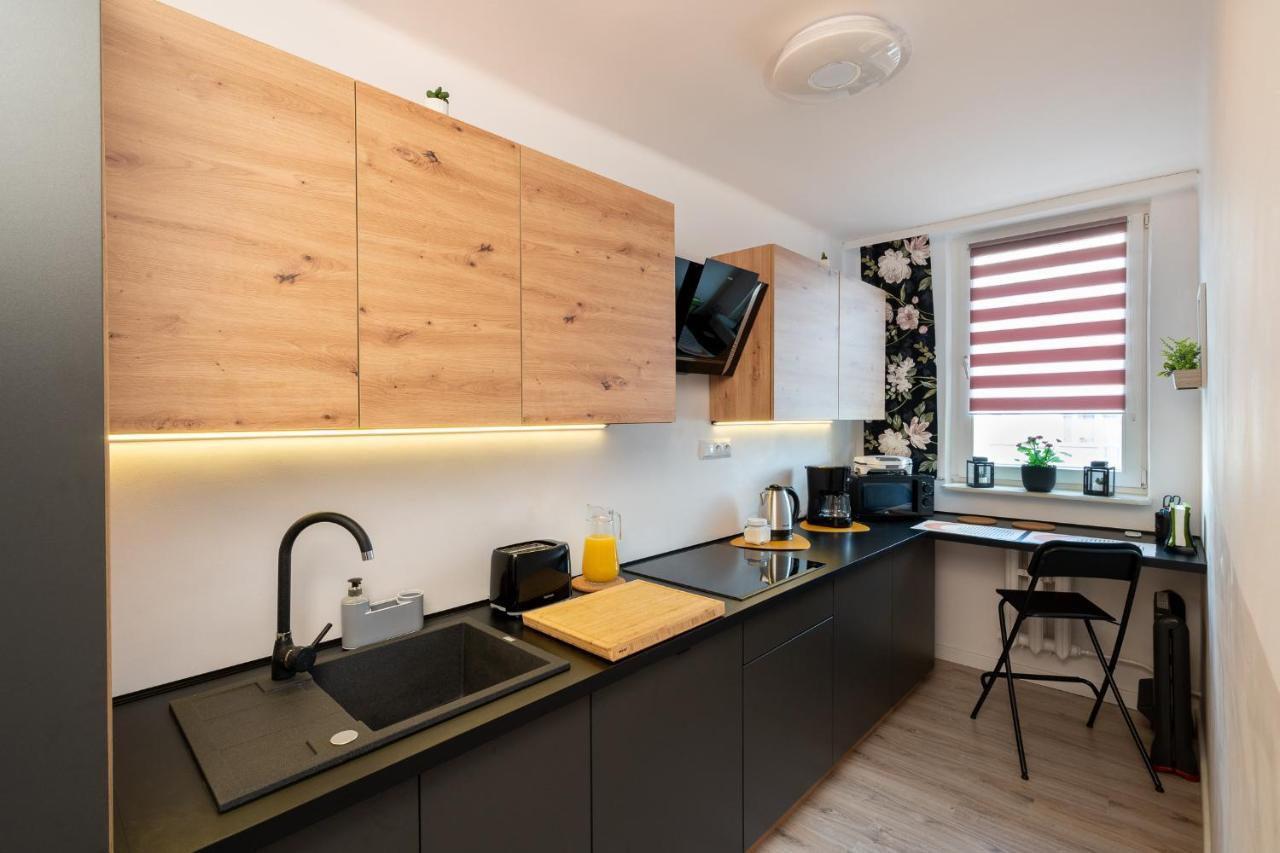 Staymoovers - Ladne Mieszkanie W Poblizu Energylandii - Parking Zator Dış mekan fotoğraf