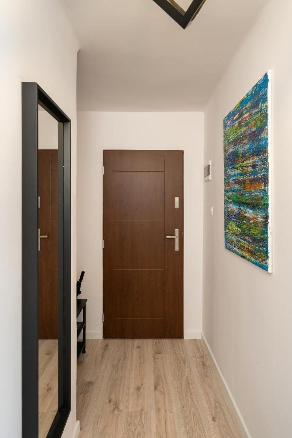 Staymoovers - Ladne Mieszkanie W Poblizu Energylandii - Parking Zator Dış mekan fotoğraf